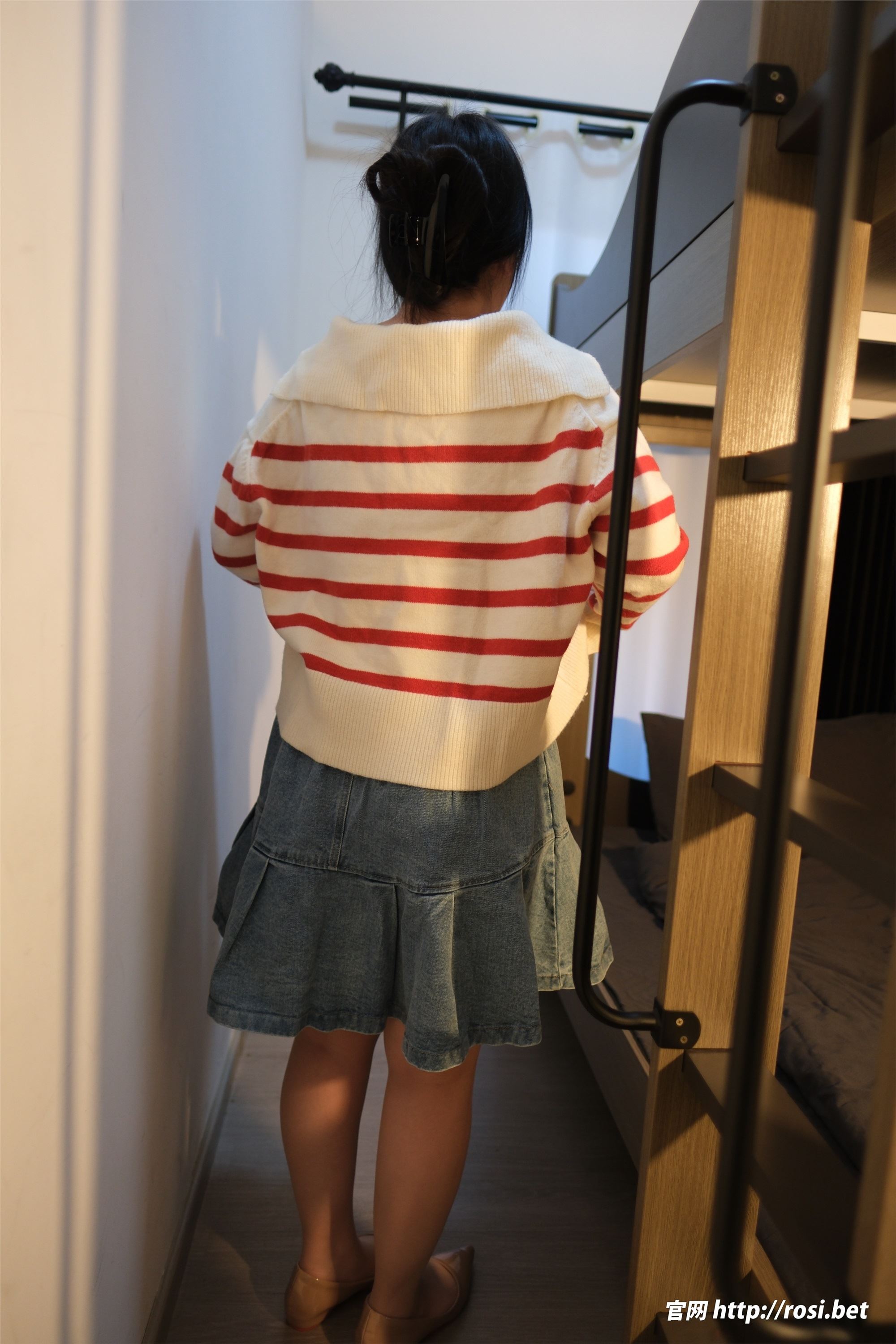 ROSI写真 2025.11.11 NO.5090